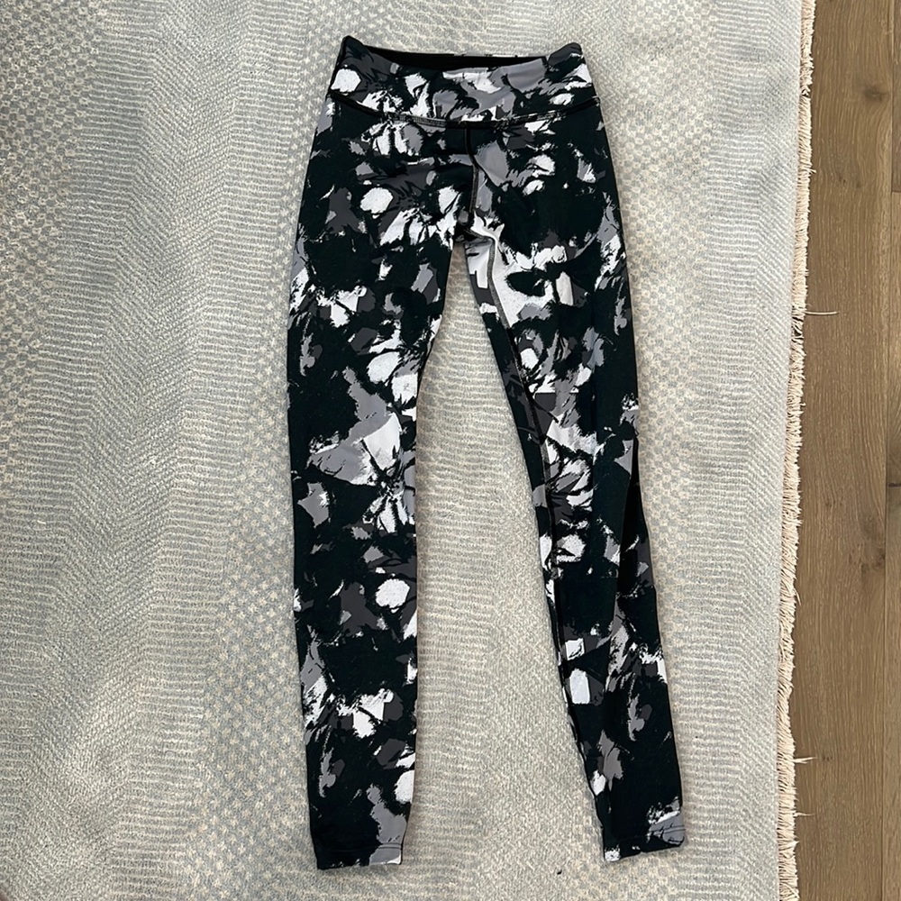 Beyond yoga leggings
